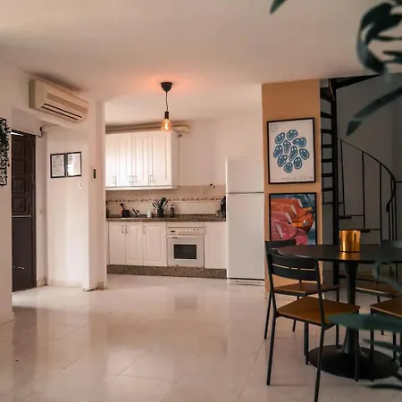 Townhouse In Monte Vinas - Nyaraló